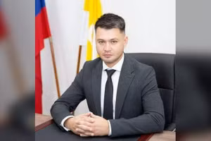 Ông Zaur Gurtsiev.