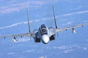 Chiến đấu cơ Su-35S của không quân Iran.