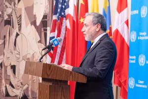 Ngoại trưởng Iran Abbas Araghchi phát biểu tại trụ sở LHQ ở New York, ngày 25/9/2026.