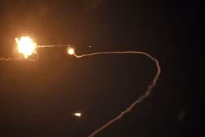 Iran vừa tuyên bố bắn hạ chiến đấu cơ F-35 thứ năm của Israel.