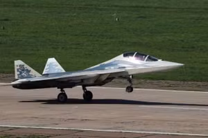 Chiến đấu cơ Sukhoi Su-57D của Nga.