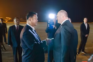 Phái đoàn Nga do Bộ trưởng Tình trạng Khẩn cấp Nga Aleksandr Kurenkov dẫn đầu đến Bình Nhưỡng, Triều Tiên, ngày 11/10/2026.