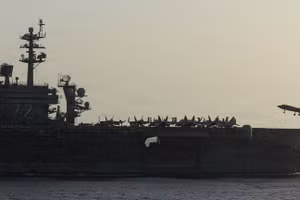 Tàu USS Abraham Lincoln của Hải quân Mỹ đang trên đường trở về căn cứ, ngày 21/8/2026.
