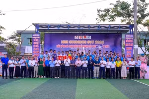 Bế mạc và trao giải Giải bóng đá Hue Students SV7 2026 – Intrase Cup.