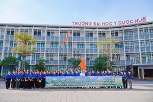 Sinh viên Trường ĐH Y Dược Huế ra quân chiến dịch tình nguyện Mùa hè xanh 2026 với nhiều hoạt động ý nghĩa hướng về chăm sóc sức khỏe cộng đồng.