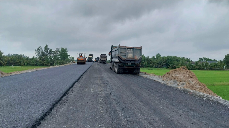 Bộ Xây dựng trả lời kiến nghị nâng cấp các quốc lộ xuống cấp tại An Giang