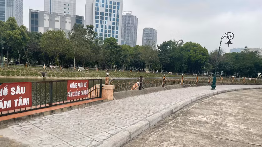 Hà Nội kiểm tra thông tin 'dùng cát đen làm bê tông' tại công viên Nghĩa Đô