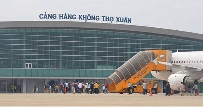 Truy tìm 'vật thể bay' xâm nhập sân bay Thọ Xuân