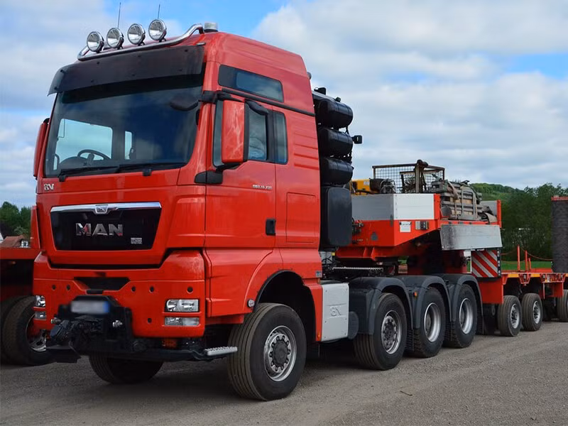 Cục Đăng kiểm Việt Nam thông tin xe siêu trường, siêu trọng 'nằm' phơi nắng