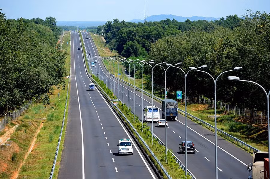 Đề xuất mở rộng cao tốc TPHCM – Long Thành lên 8 - 10 làn xe