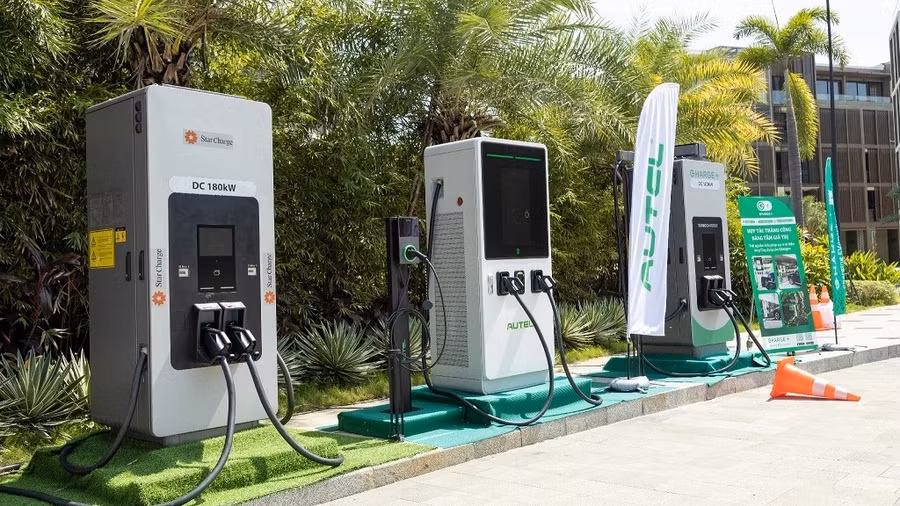 Có công tơ riêng, trạm sạc xe điện được tính giá theo giờ