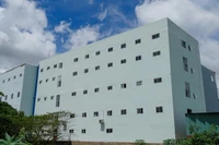 Một chung cư mini ở quận Bình Tân vi phạm trật tự xây dựng. Ảnh: Hà An