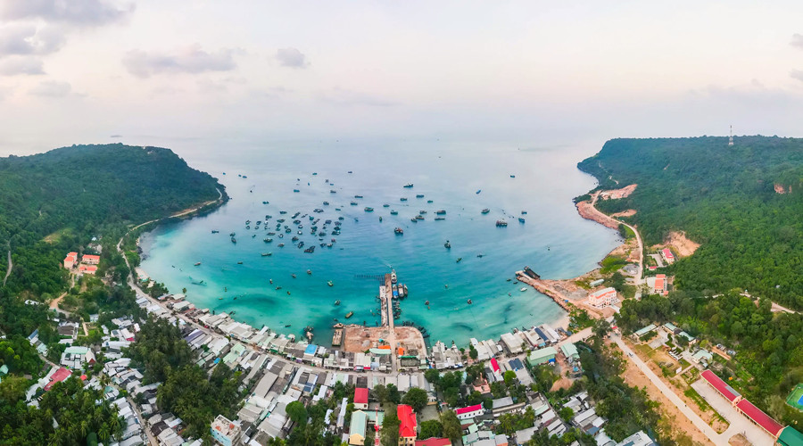 Góc nhìn trên cao của xã Thổ Châu, TP Phú Quốc (Kiên Giang).