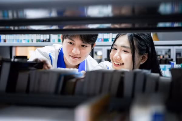 Sinh viên Trường Đại học Mở TPHCM. Ảnh: NTCC.