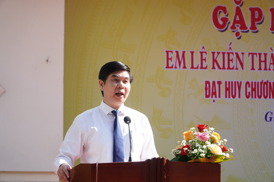 Ông Lâm Hải Giang, Phó Chủ tịch UBND tỉnh Gia Lai phát biểu tại buổi gặp mặt. Ảnh: Dung Nguyễn. dsc00190.jpg