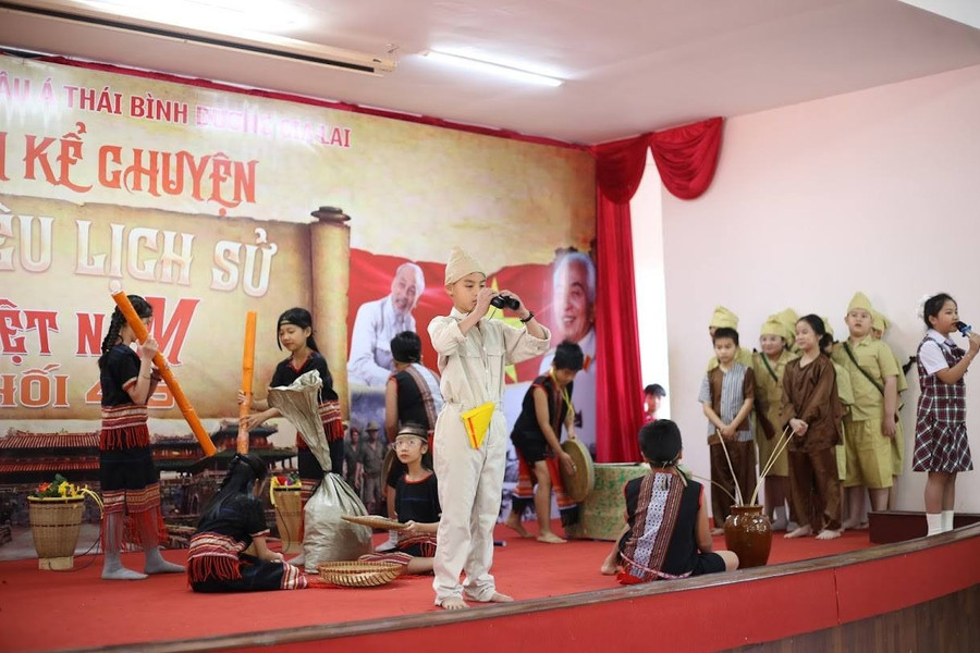 Hội thi kể chuyện “Em yêu lịch sử Việt Nam” hưởng ứng Đại hội đại biểu toàn quốc lần thứ XIV của Đảng.