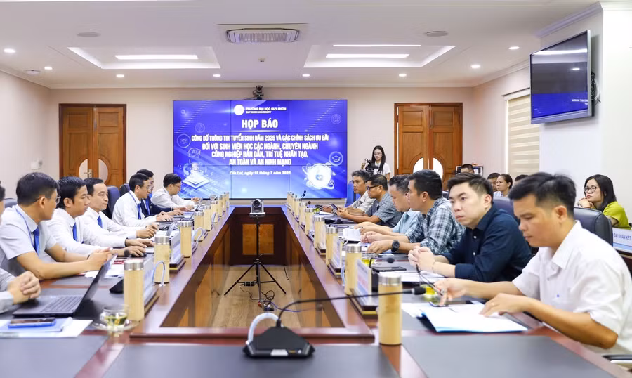 Trường Đại học Quy Nhơn triển khai nhiều chính sách ưu đãi cho sinh viên học các ngành công nghệ cao.