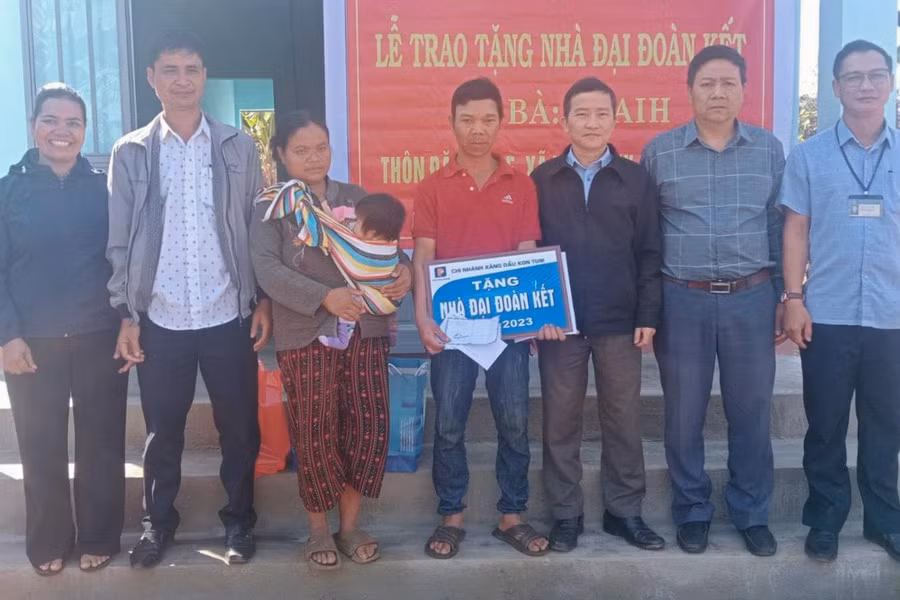 Nhiều chương trình hỗ trợ người dân thoát nghèo bền vững