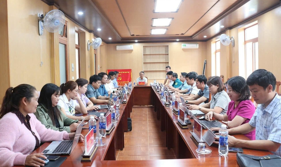 Ông Võ Trung Mạnh chủ trì họp BCH Đảng bộ xã chuẩn bị công tác Đại hội Đại biểu Đảng bộ xã Tu Mơ Rông lần thứ I, nhiệm kỳ 2025 - 2030. z6822366452081-f662b40042a7d7a376e08d52aa9a221e.jpg