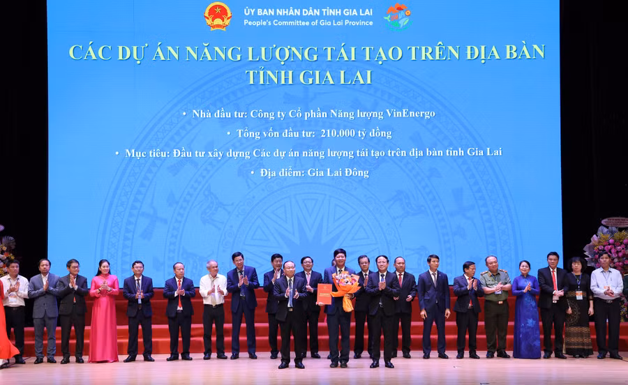 Tỉnh Gia Lai trao chủ trương đầu tư cho các dự án năng lượng tái tạo.