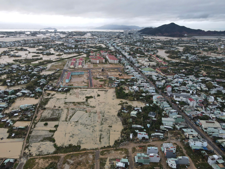 Nhiều khu vực trên địa bàn tỉnh Gia Lai chìm trong nước.