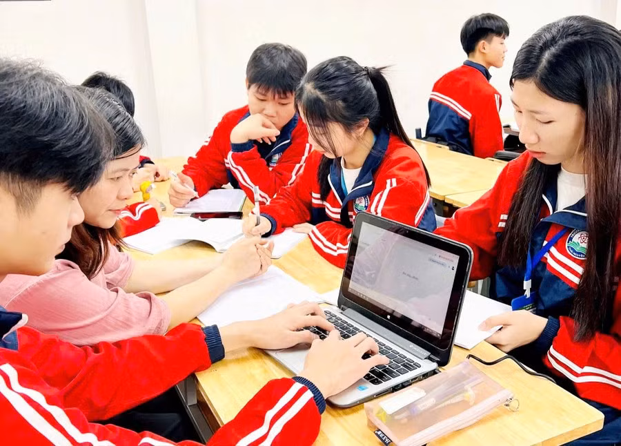 Tinh thần giáo dục số lan tỏa mạnh mẽ trong mỗi trường học tại Thái Nguyên.