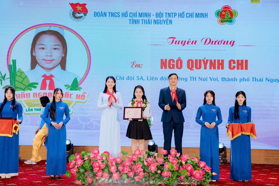 Đại hội Cháu ngoan Bác Hồ tỉnh Thái Nguyên 2025 vinh danh Đội viên đạt thành tích tiêu biểu.