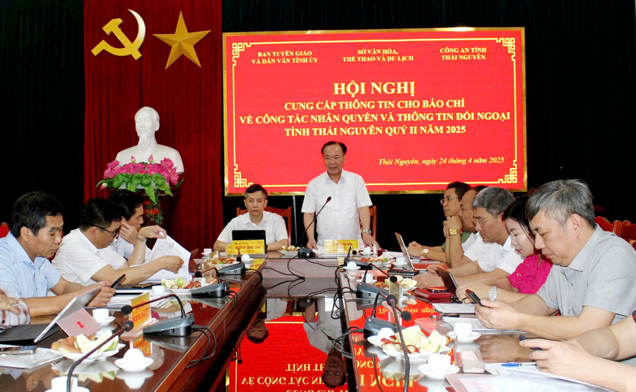 Hội nghị cung cấp thông tin cho báo chí về công tác nhân quyền, thông tin đối ngoại của tỉnh Thái nguyên.