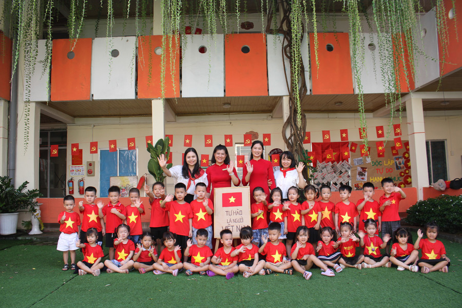 Những khoảnh khắc ý nghĩa của cô và trò Trường Mầm non 19/5 khi năm học mới đang đến đúng vào dịp kỷ niệm 80 ngày Quốc khánh 2/9. mn-2.jpg