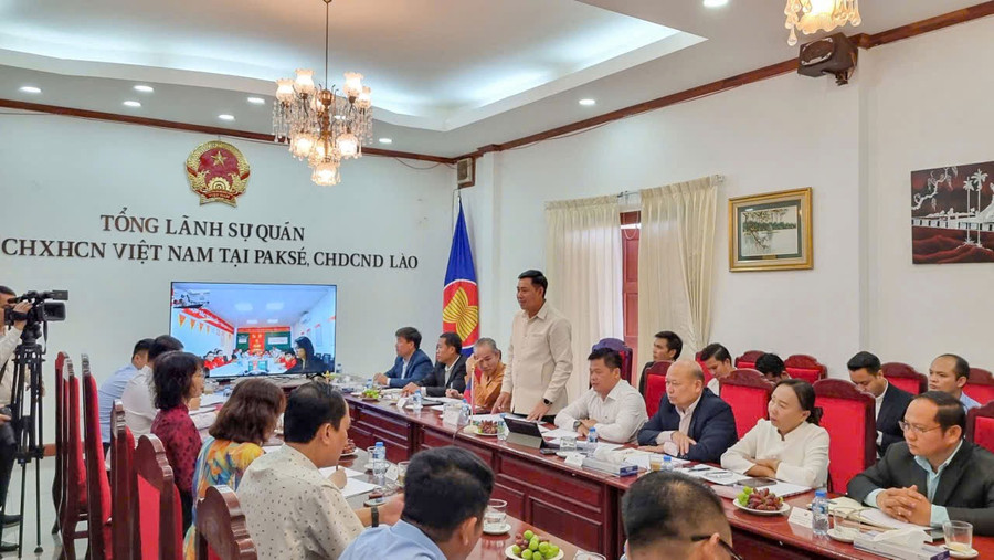 Đại biểu phát biểu tại Hội thảo. hoi-thao-tai-lao-1.jpg
