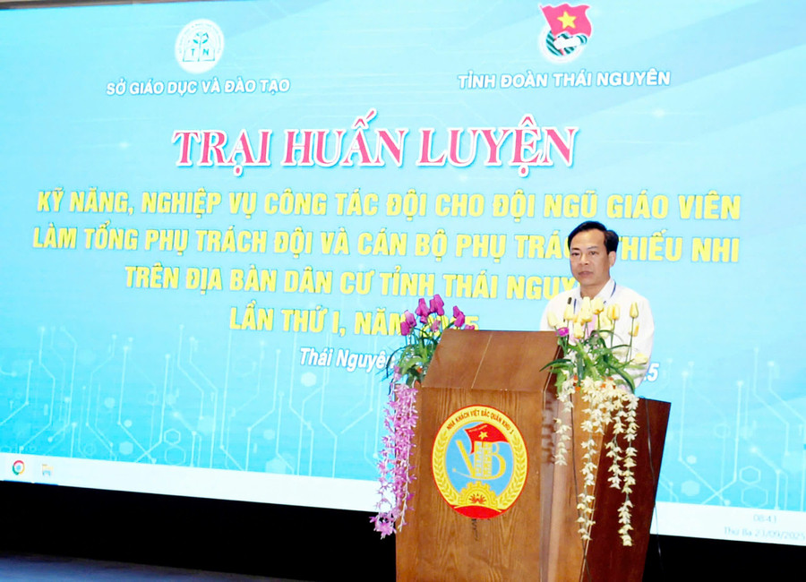 Ông Nguyễn Đức Thịnh, Phó Giám đốc Sở GD&ĐT Thái Nguyên phát biểu tại chương trình. 079425459952130c4a43.jpg