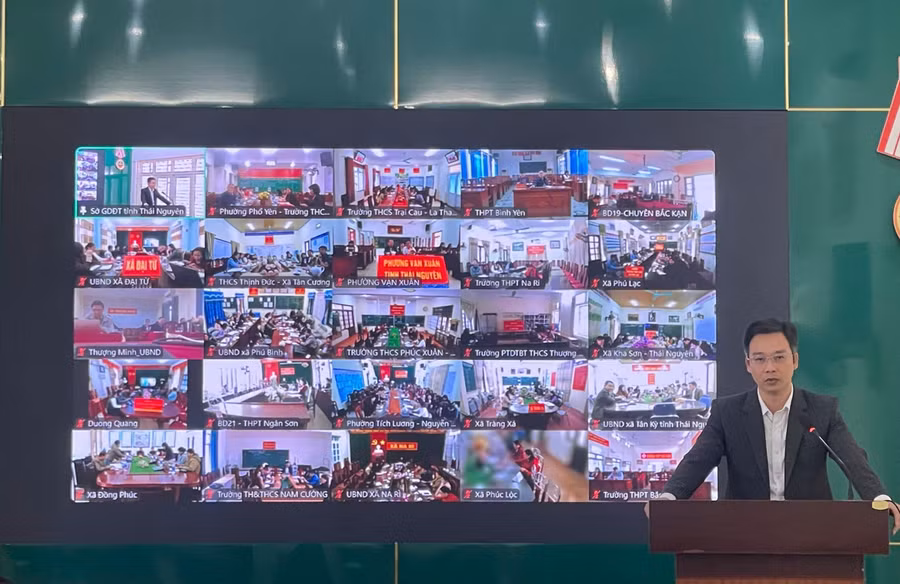 Ông Lưu Ngọc Trung, Phó Trưởng Ban Tuyên giáo và Dân vận Tỉnh ủy Thái Nguyên triển khai nội dung tại hội nghị. 