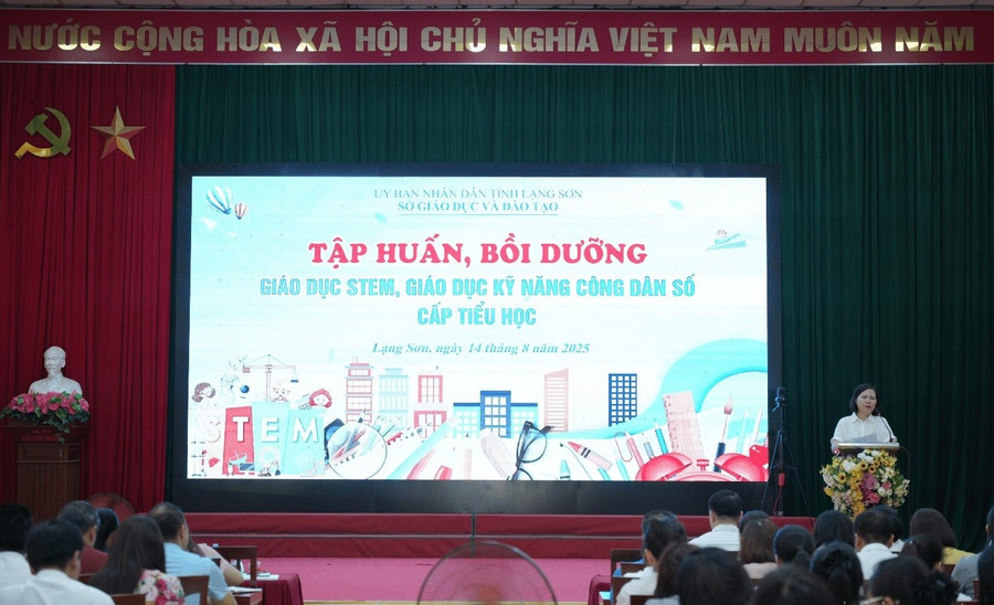Sở GD&ĐT Lạng Sơn tập huấn về giáo dục kỹ năng công dân số cấp Tiểu học. taphuan.jpg