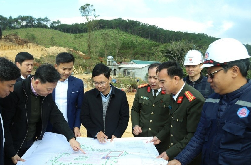 Đoàn công tác của Bộ GD&ĐT và tỉnh Lạng Sơn kiểm tra, khảo sát, đôn đốc tiến độ xây dựng trường học xã biên giới trên địa bàn tỉnh.