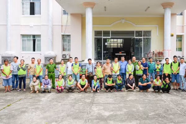 Các đối tượng tại cơ quan Công an.