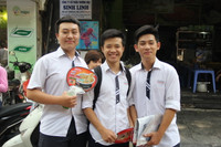  Thí sinh cười vui, tự tin với môn thi đầu tiên ảnh 5