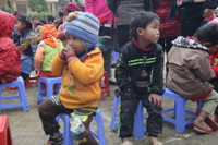 Chương trình “Tình nguyện mùa đông” tiếp sức cho em đến trường ảnh 2 Chương trình “Tình nguyện mùa đông” tiếp sức cho em đến trường ảnh 2