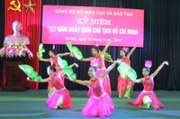Bộ GD&ĐT kỷ niệm 127 năm ngày sinh Chủ tịch Hồ Chí Minh ảnh 4