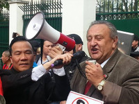 Trung Quốc ngang ngược, kiều bào tiếp tục phản đối ảnh 4