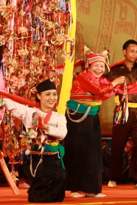 Đa sắc ngày hội văn hóa các dân tộc miền Trung ảnh 6