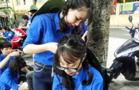 Phút thảnh thơi, đáng yêu của sinh viên tình nguyện ảnh 7