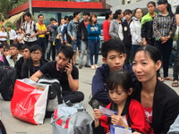 TPHCM: Tiễn 2.500 sinh viên, người lao động nghèo về quê đón Tết ảnh 2