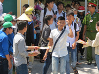 Tâm đắc đề thi Ngữ văn báo động hiểm họa không trông thấy ảnh 7 Tâm đắc đề thi Ngữ văn báo động hiểm họa không trông thấy ảnh 7