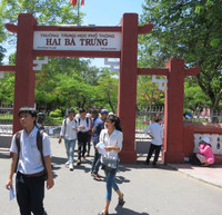 Tâm đắc đề thi Ngữ văn báo động hiểm họa không trông thấy ảnh 8 Tâm đắc đề thi Ngữ văn báo động hiểm họa không trông thấy ảnh 8