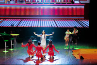Phiêu cùng âm nhạc với TALES IN TUNE