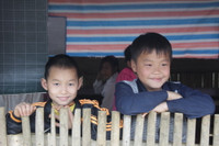 Tặng quà Tết cho thầy, trò vùng cao ảnh 1