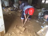 Nghệ An: Kịp thời sơ tán 104 học sinh khỏi lũ quét lúc 3h sáng ảnh 3