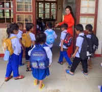 Học sinh lớp 1 vùng cao Quảng Trị hân hoan trong ngày tựu trường