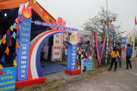 Rực rỡ sắc màu hội trại ảnh 3