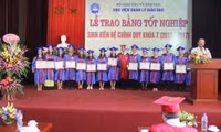 436 sinh viên Học viện Quản lý Giáo dục được nhận bằng cử nhân ảnh 4